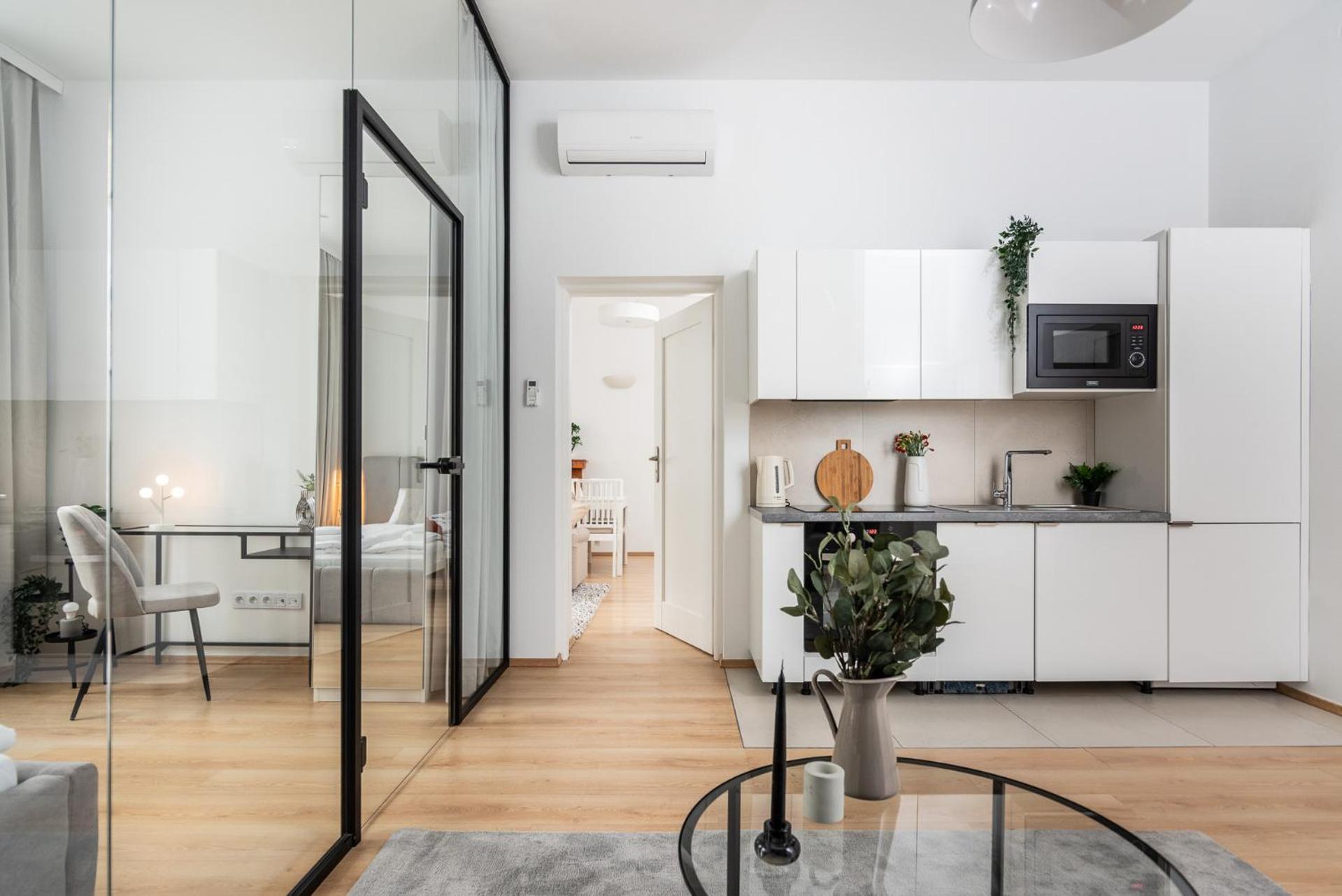 Modern Centrally Located Apartments - By Upstairs Krakau Exterior foto